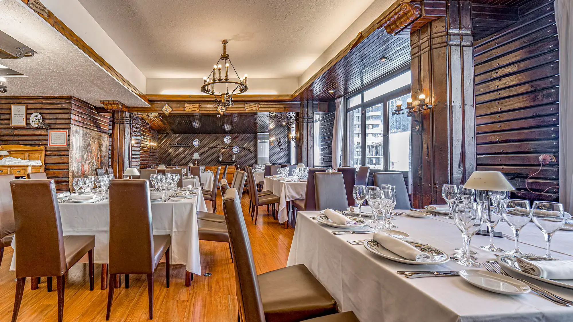 dining area of restaurant - roc blanc hotel & spa andorra