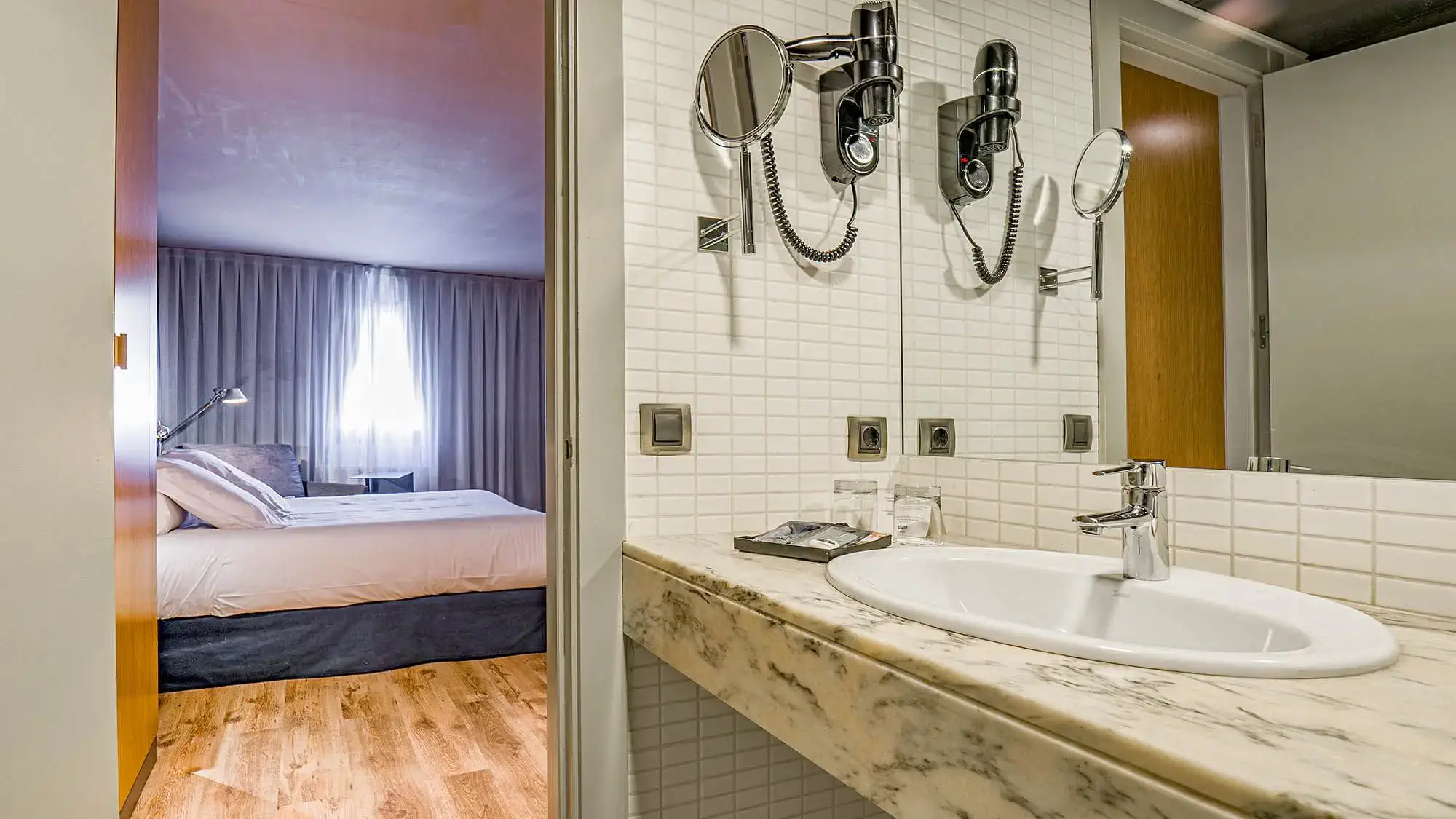 double room with private bathroom - standard room- roc blanc hote & spa andorra