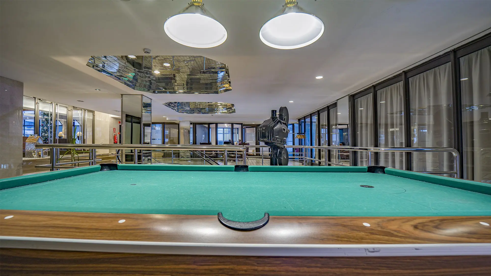 pool table in the hotel - roc blanc hotel & spa andorra