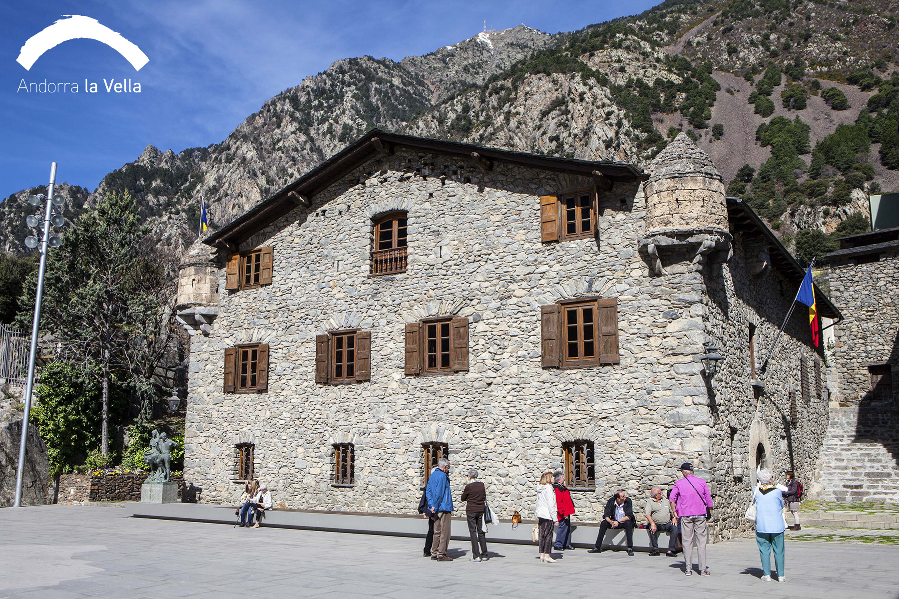 Vista exterior de la Casa de Vall en Andorra la Vella