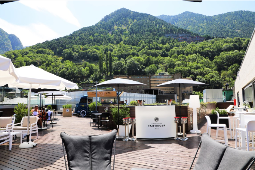Las mejores terrazas en AndorraThe RoofTop Van