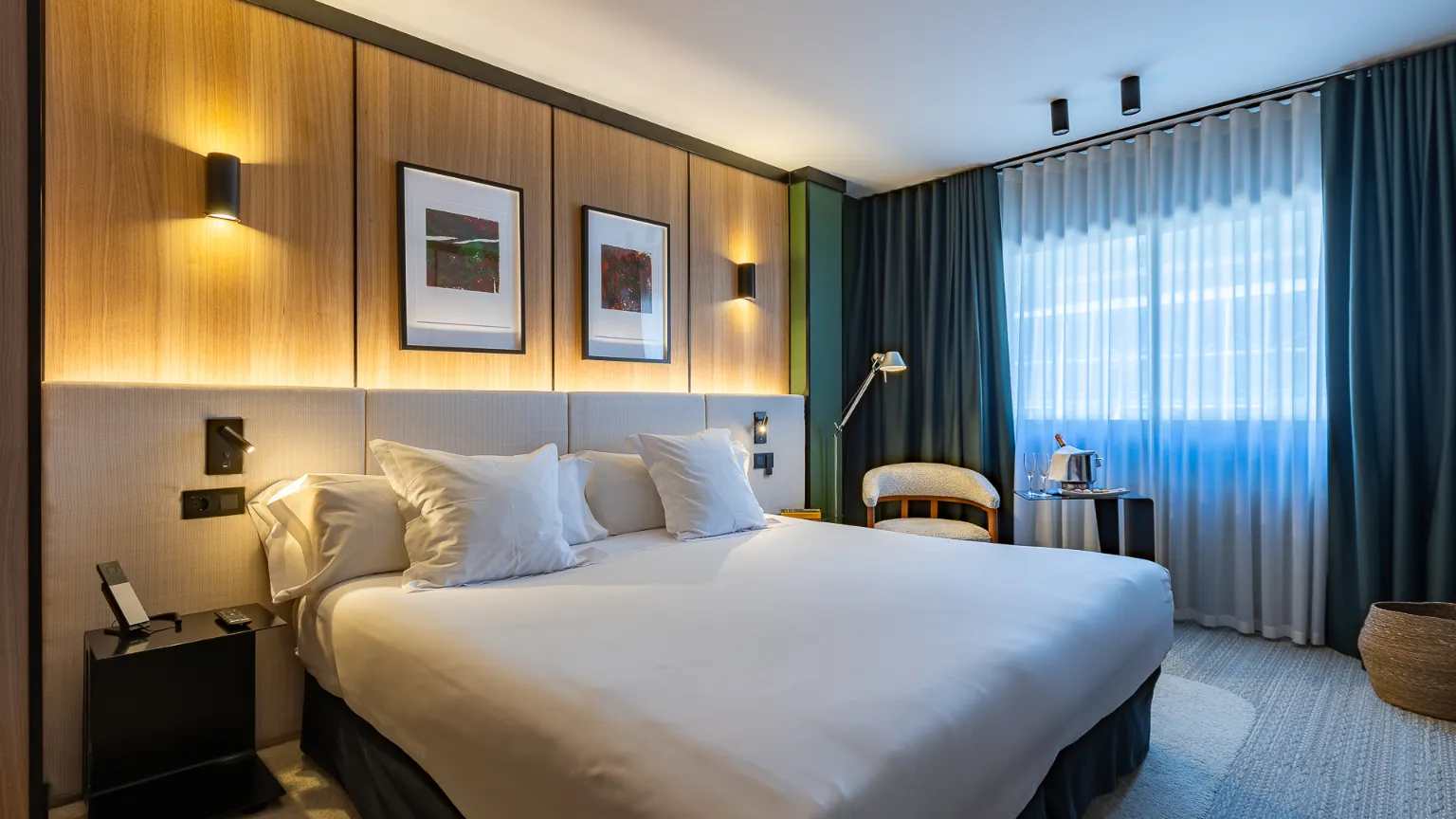 Hotel roc blanc andorra habitaciones rooms comfort ()